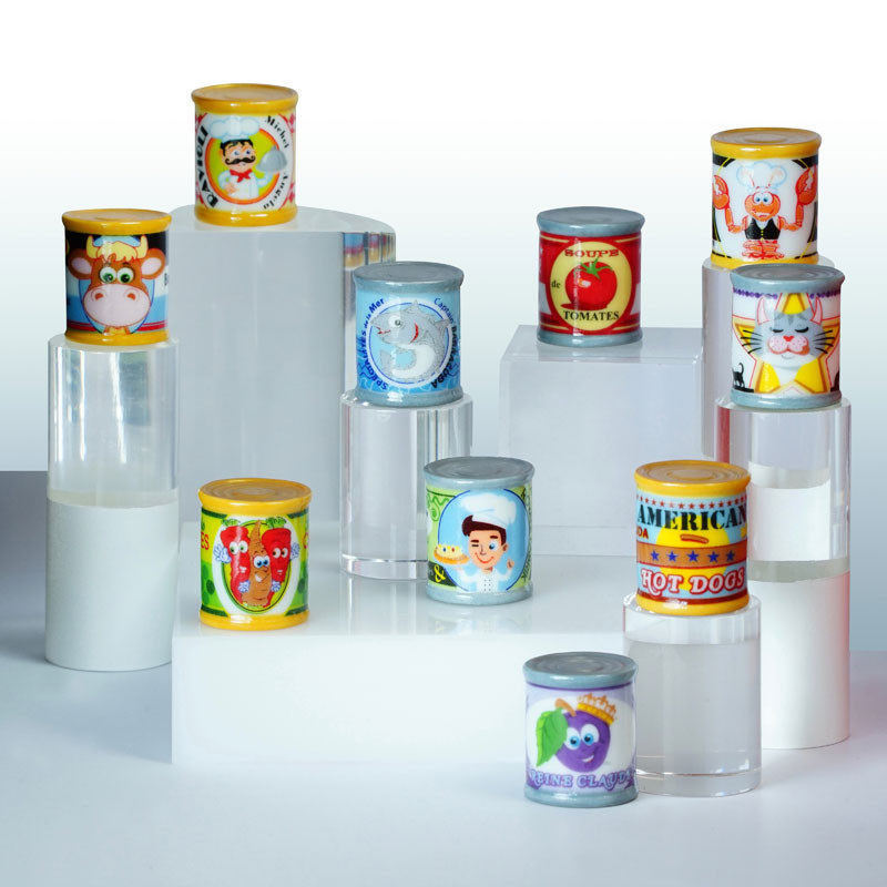 Chamboule Tout - Série de 10 fèves en porcelaine - Prime Chamboule Tout - Série de 10 fèves en porcelaine - Prime